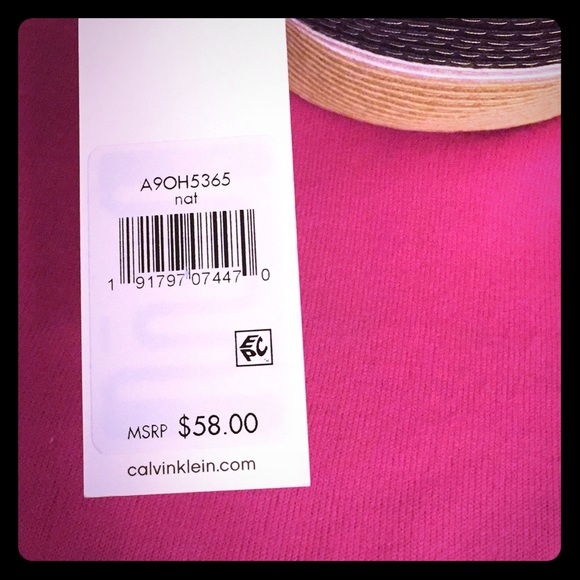 ONLY 1! Calvin Klein Straw Sun Hat - Picture 13 of 13